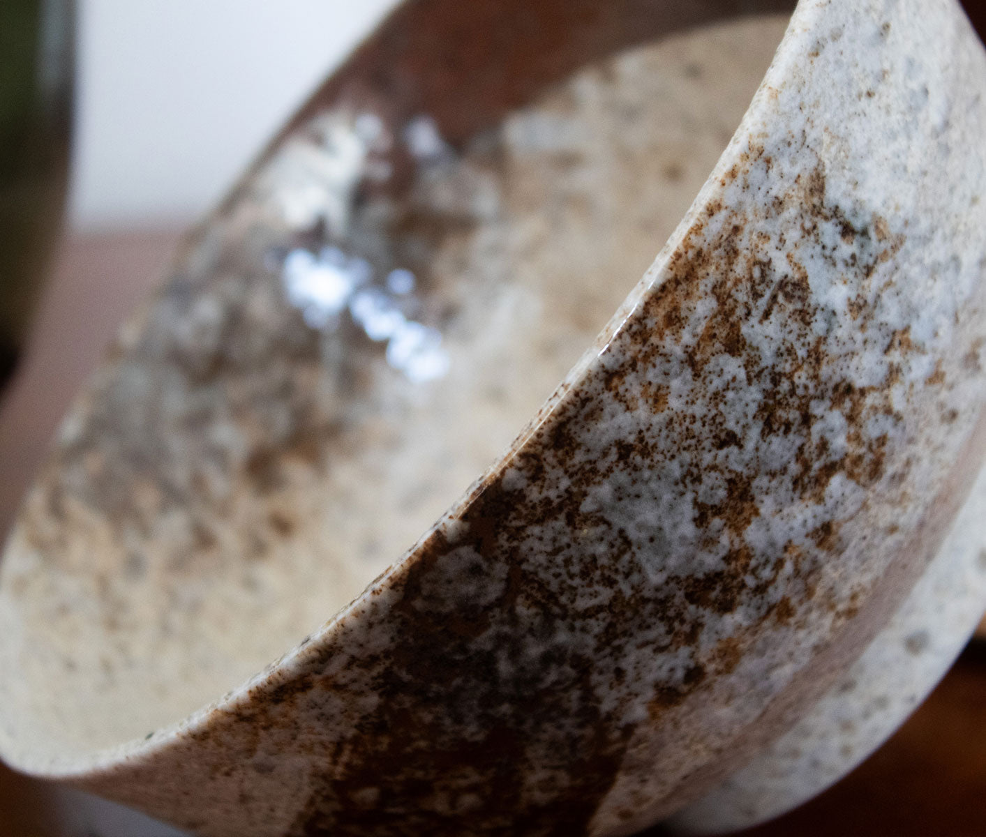 Ciotola Artigianale in Ceramica Shino – Estetica Wabi-Sabi